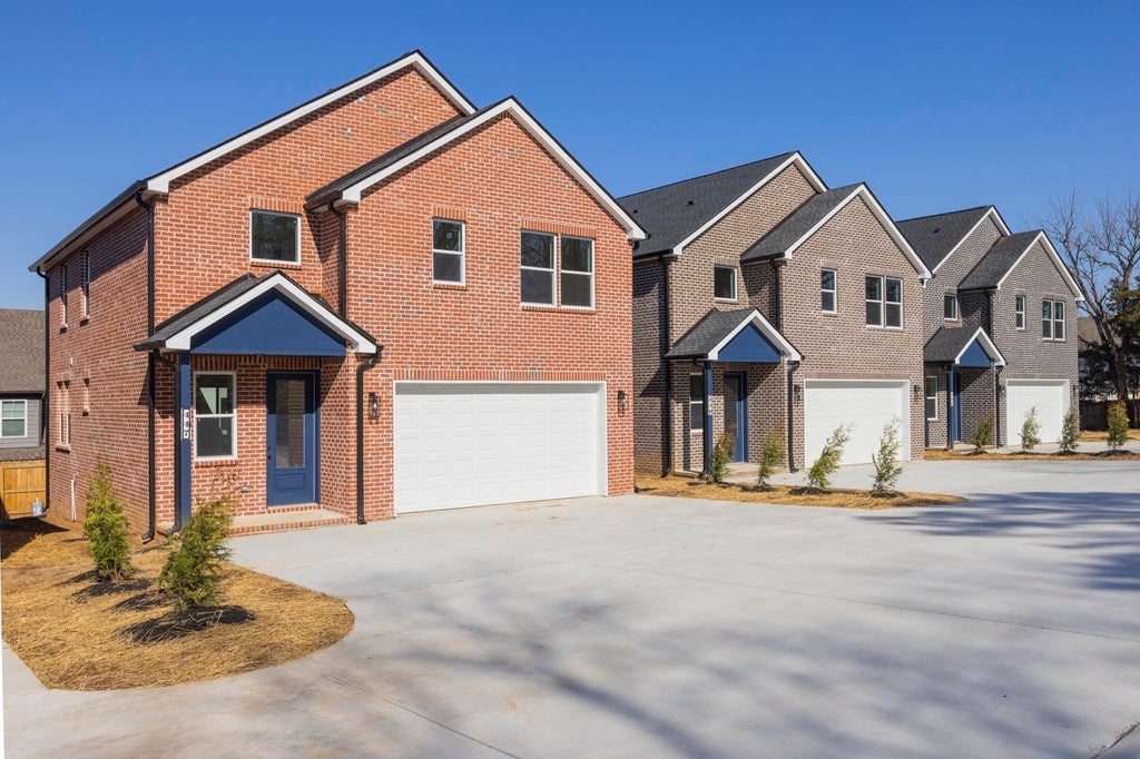 449 Sandhill Rd E 449, La Vergne