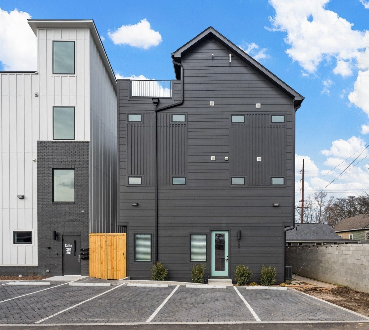 Photo of Listing #3136147