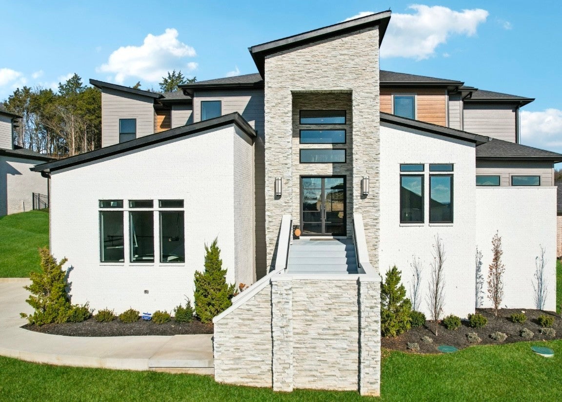 Franklin Real Estate - Residential Lease for sale