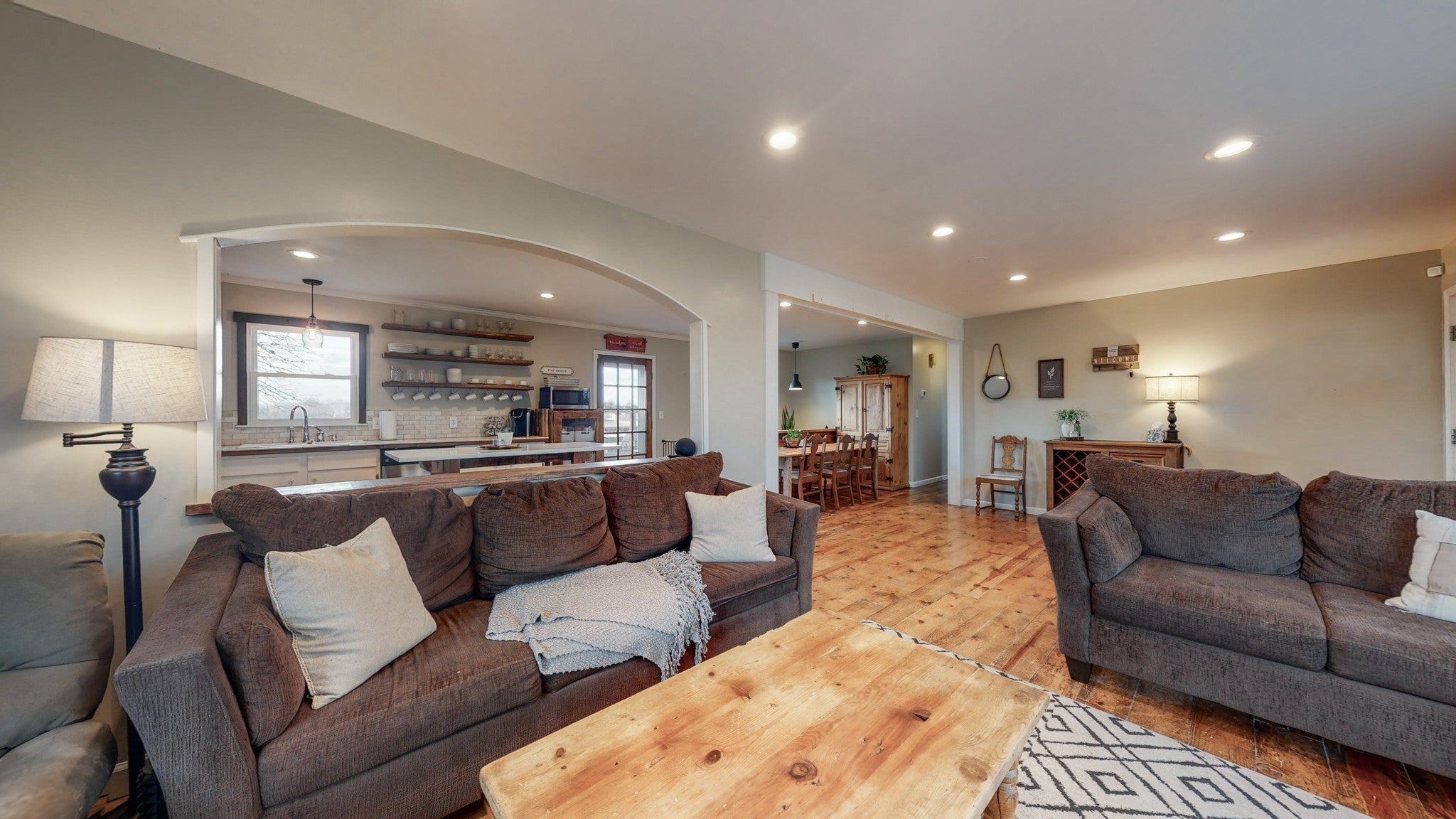 Photo of Listing #3152784