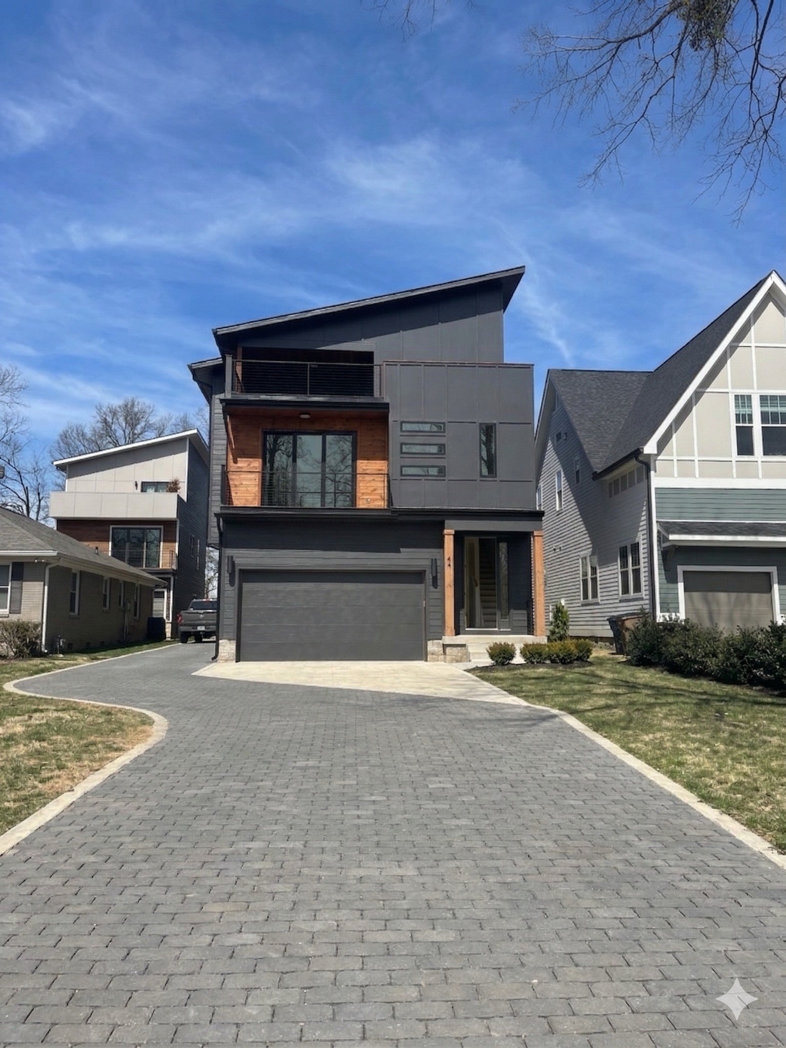 Photo of Listing #3159650