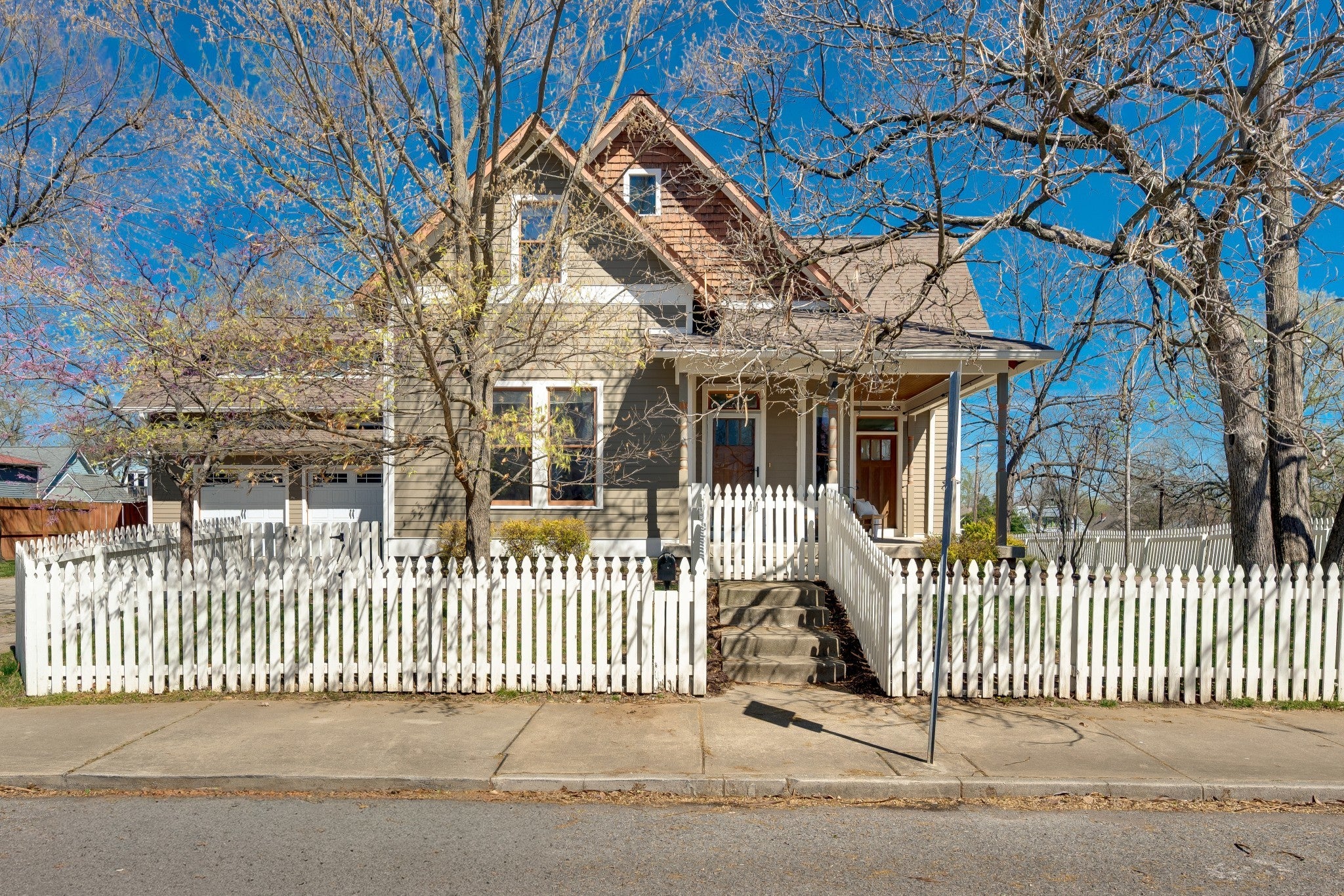 Photo of Listing #3160162