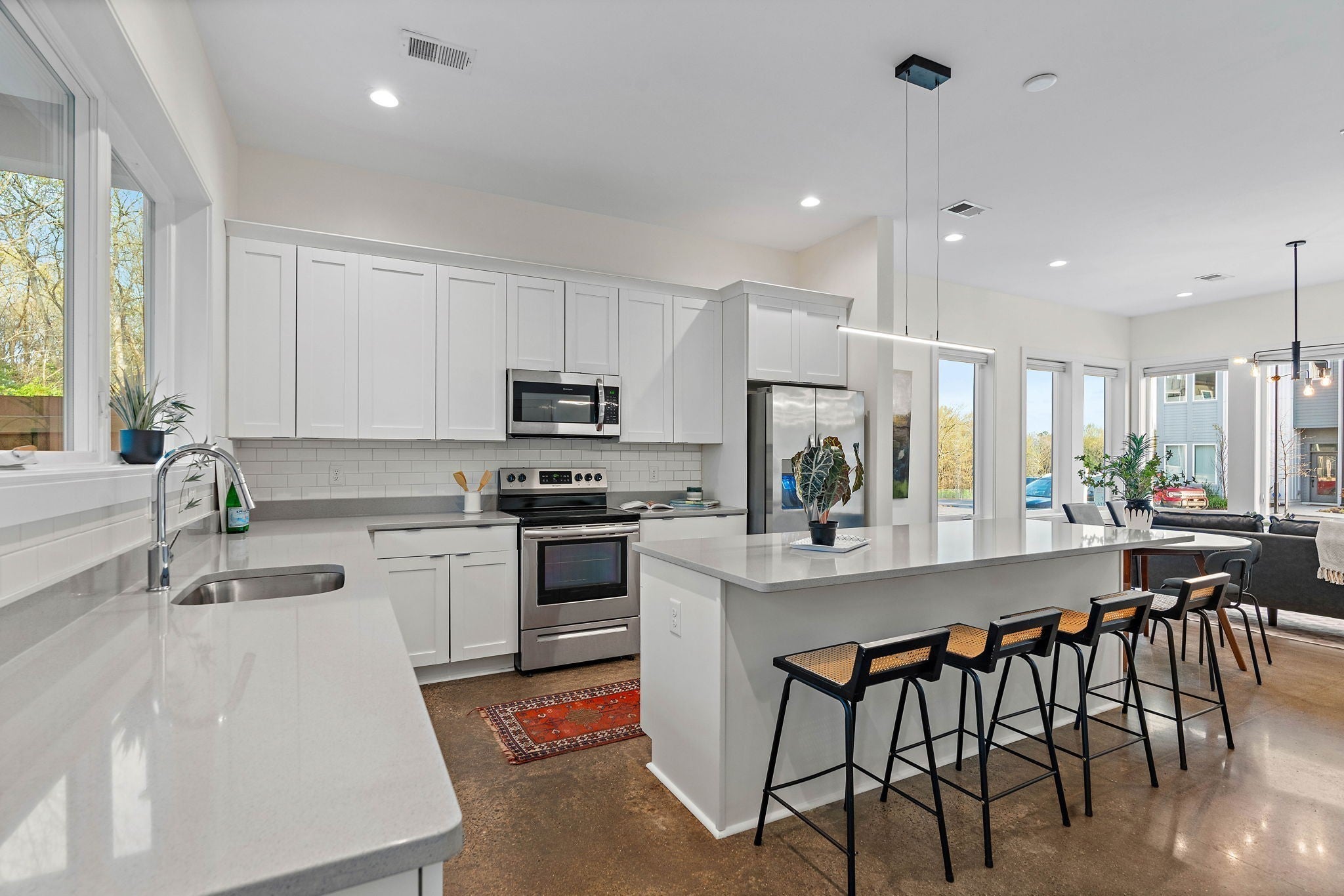 Photo of Listing #3167690