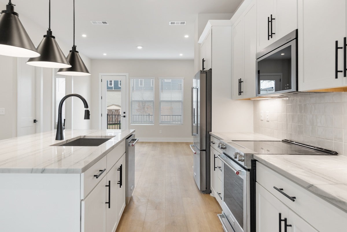 Photo of Listing #3171420