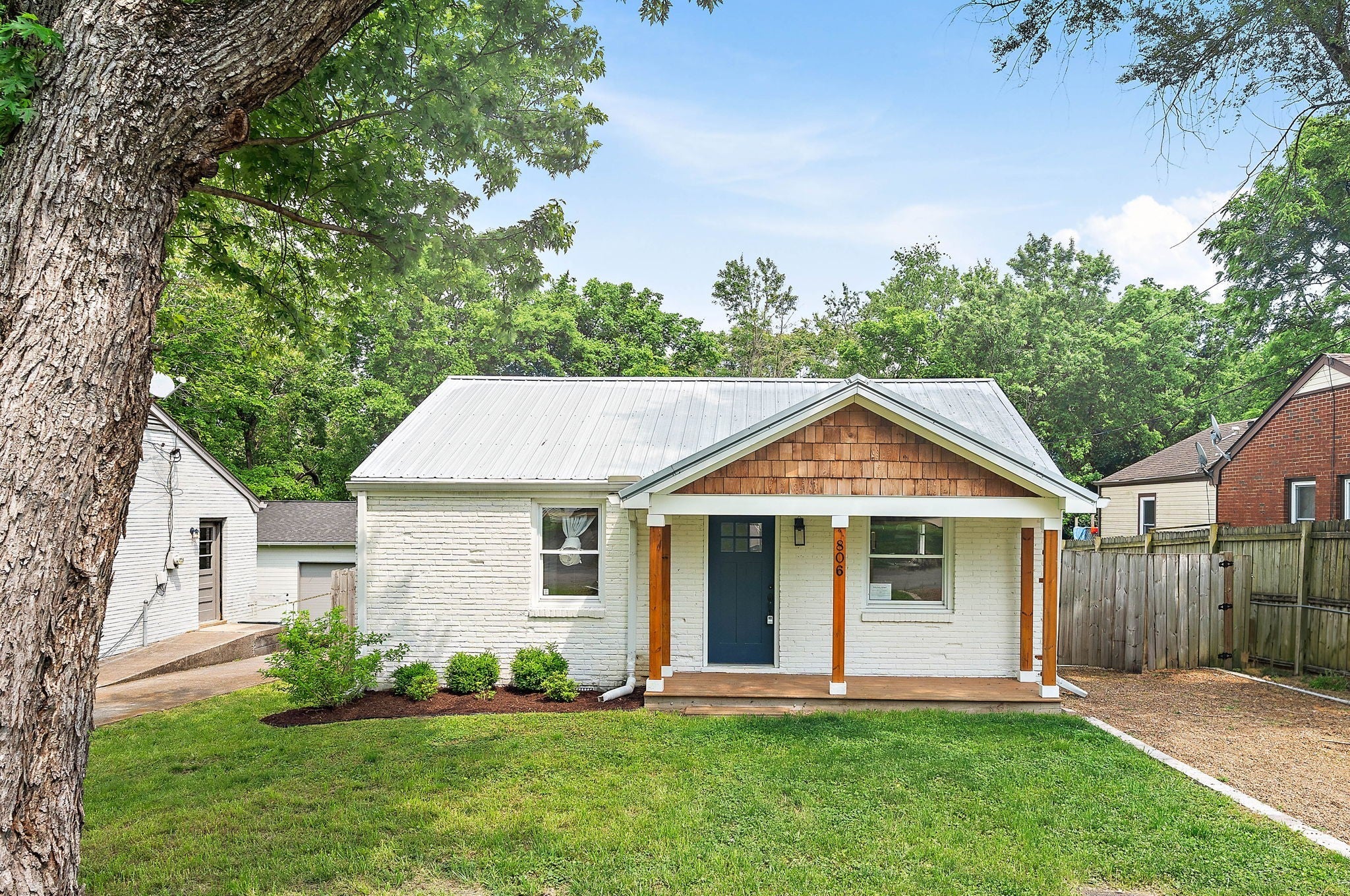 Photo of Listing #3176676