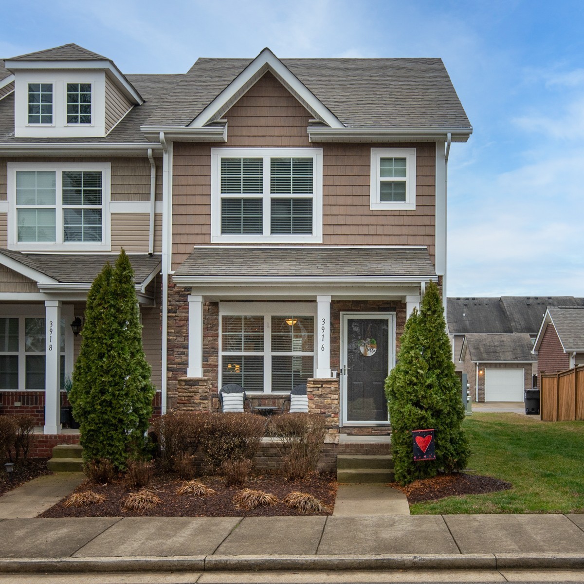Photo of Listing #3181780