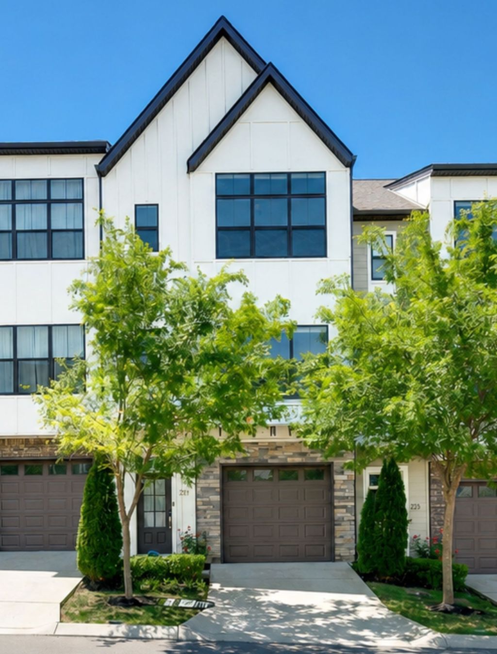 221 Stonecrest Cir, Nashville