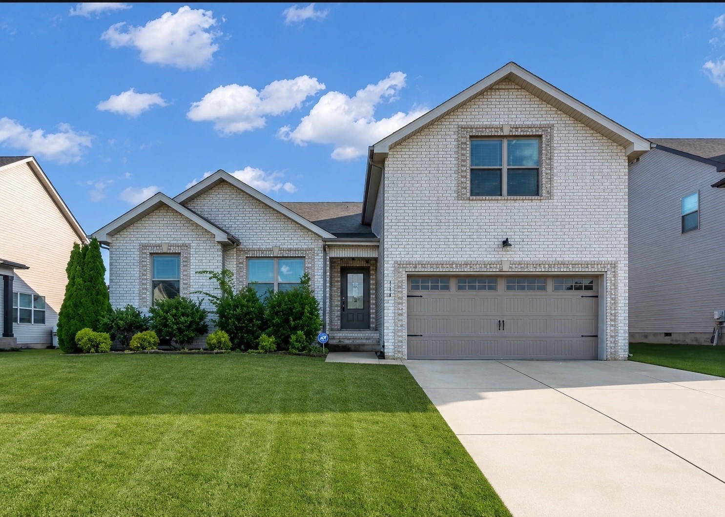 Photo of Listing #3230396