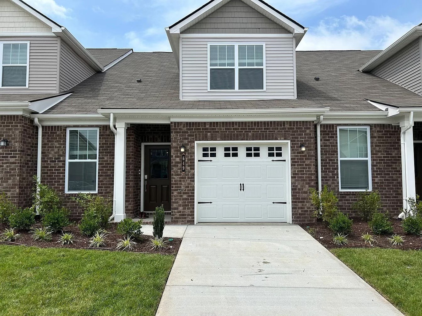 Photo of Listing #3243442