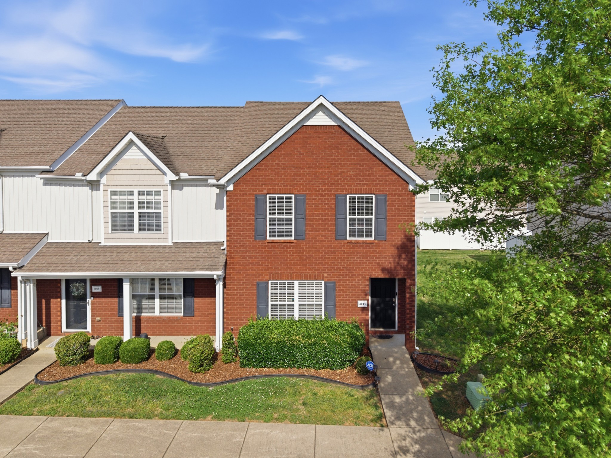 Photo of Listing #3243829
