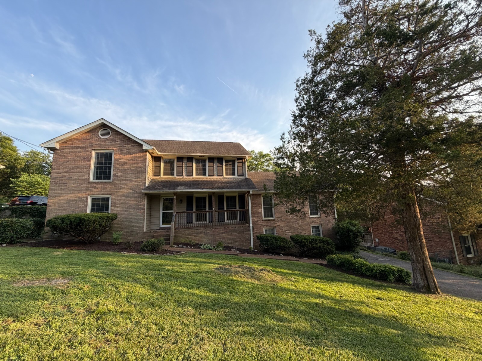 Photo of Listing #3244852