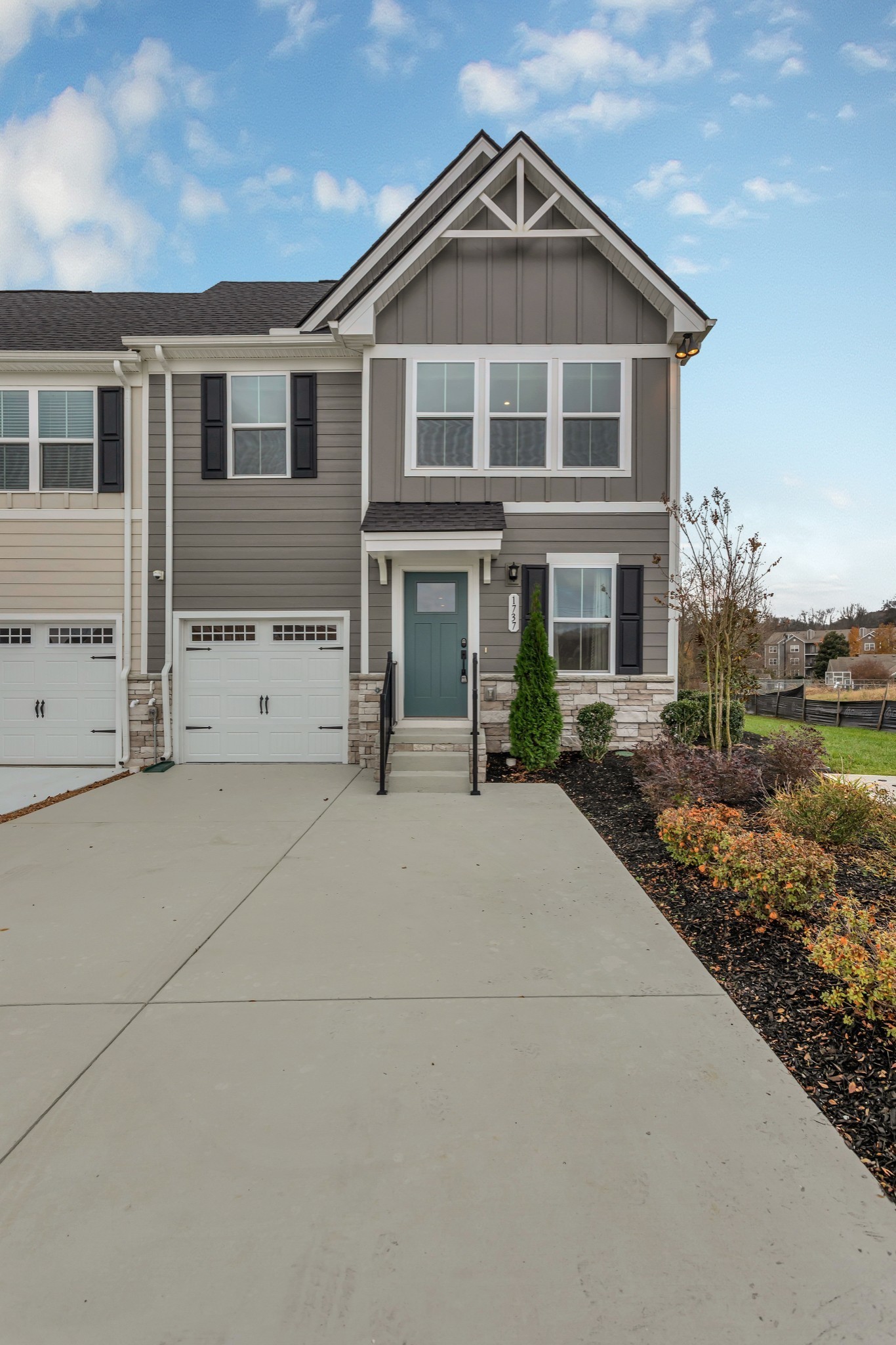 Photo of Listing #3247880