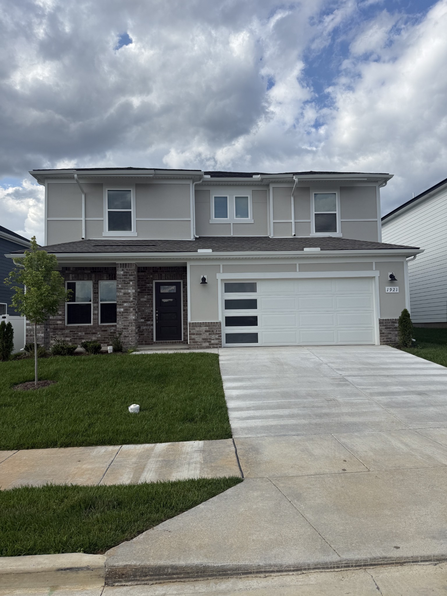 Photo of Listing #3247944