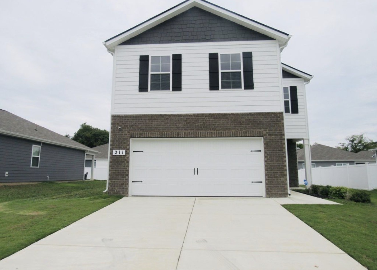 Photo of Listing #3260473