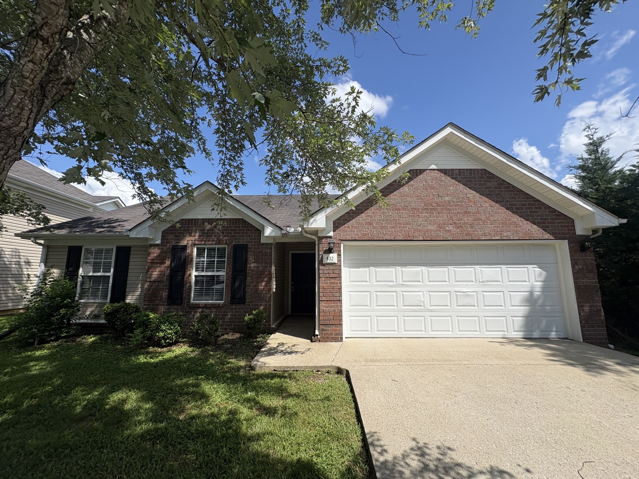 Home for sale in 832 Kanatak Ln Murfreesboro, TN