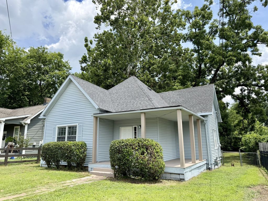 909 N 2nd St, Nashville