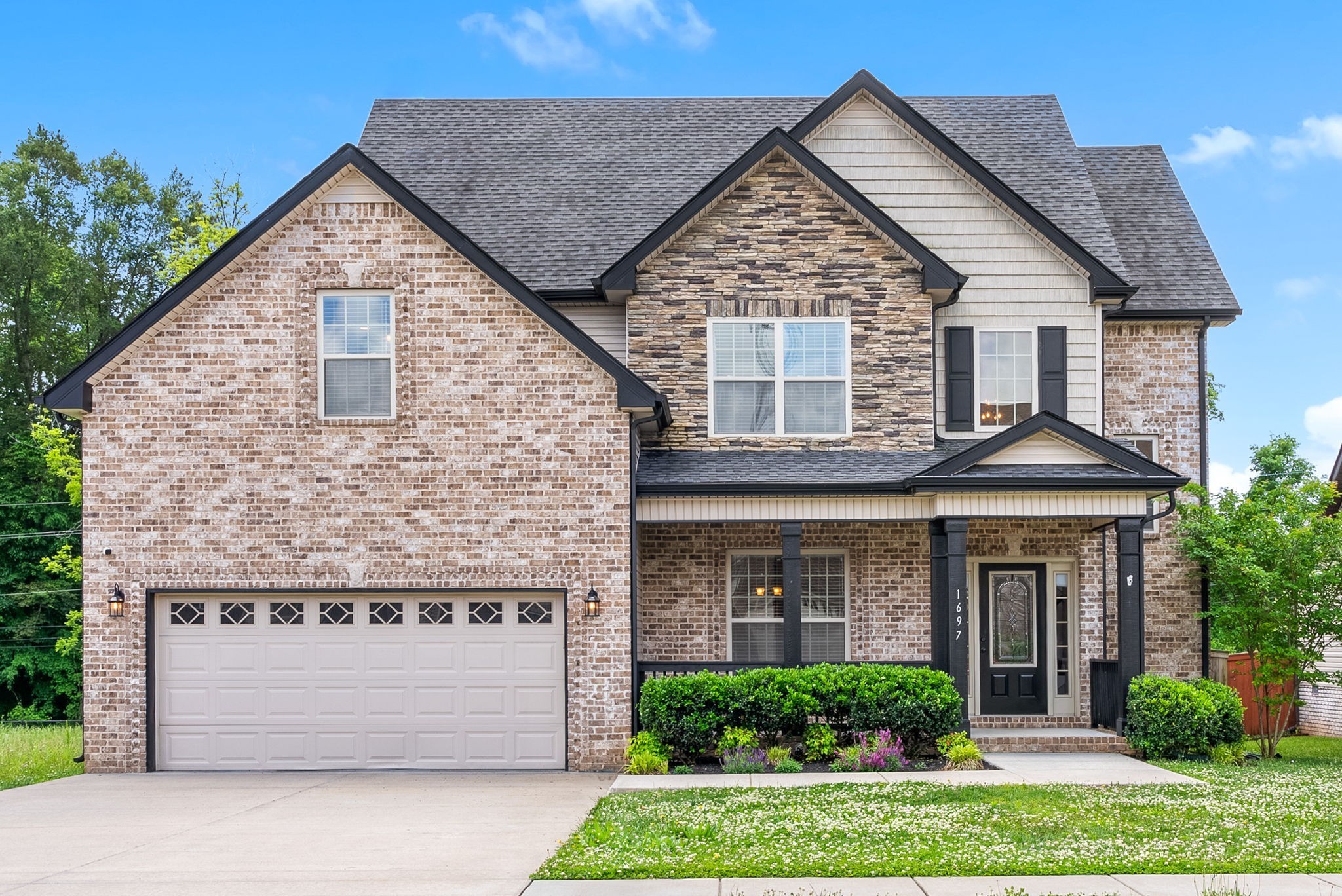 Photo of Listing #3272438
