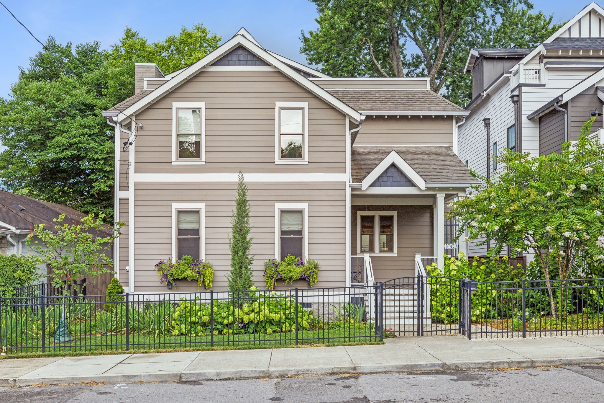 Photo of Listing #3276667