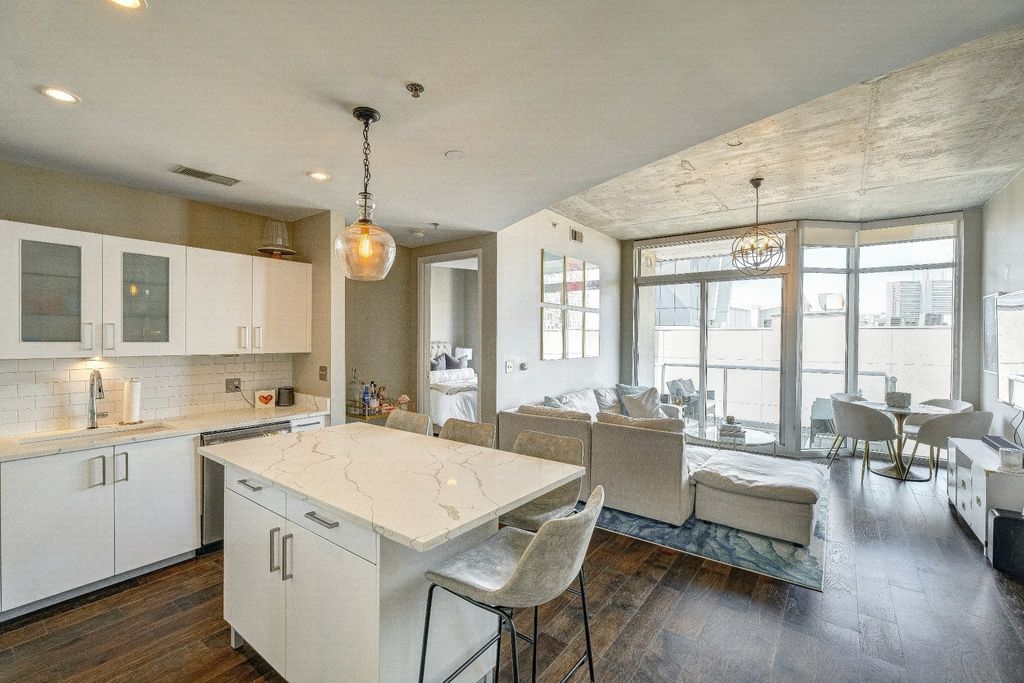 600 12th Ave S 738, Nashville