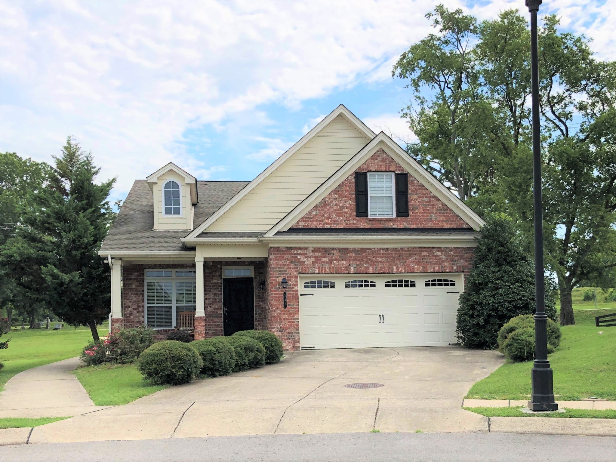 Photo of Listing #3288325