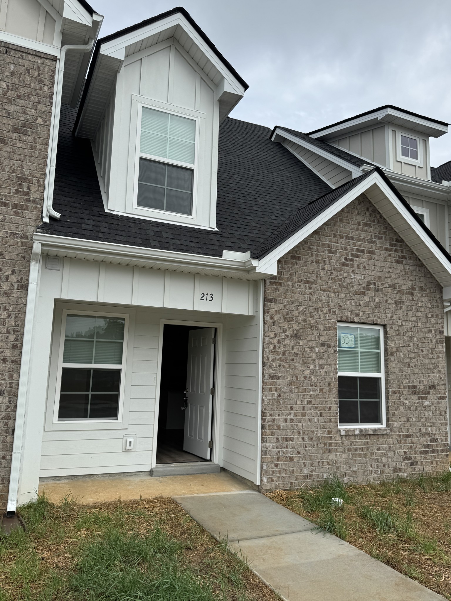 Photo of Listing #3297834