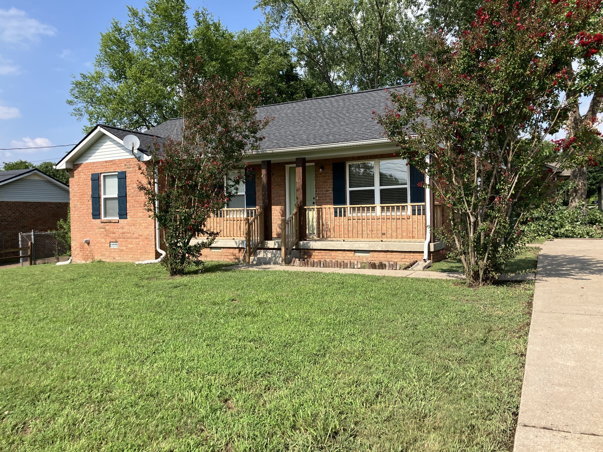 Photo of Listing #3297866