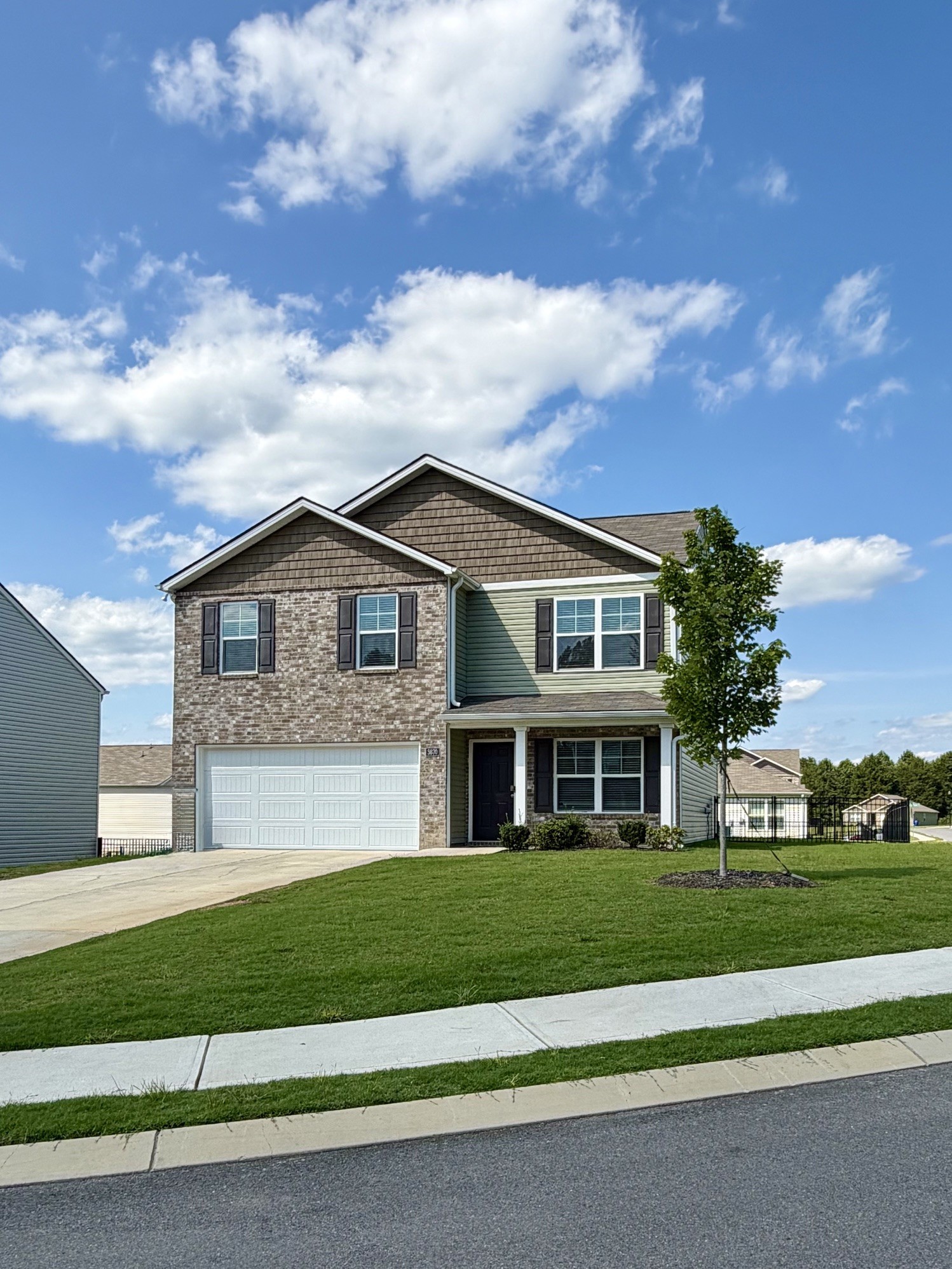 Photo of Listing #3298393