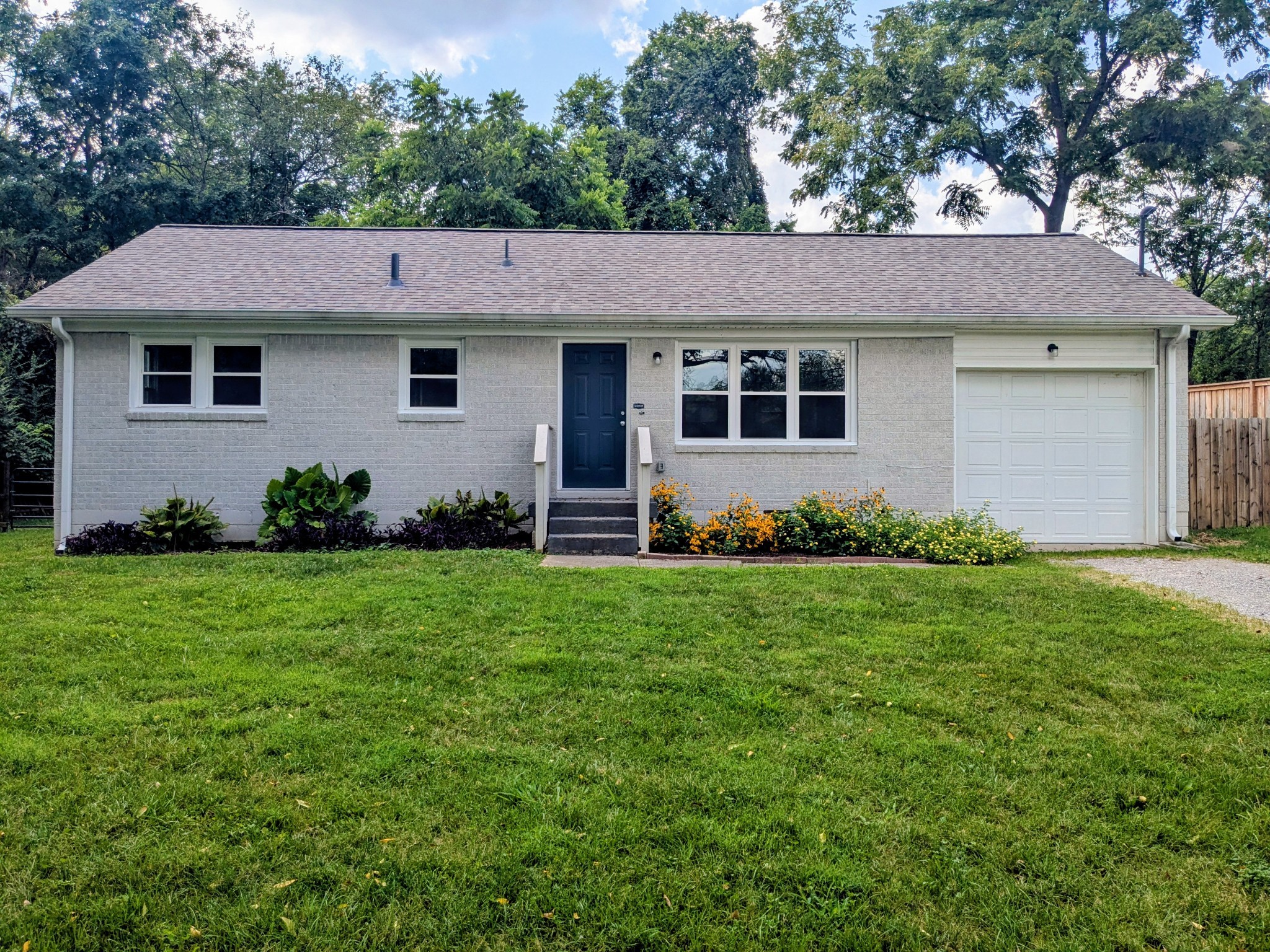 Photo of Listing #3302258