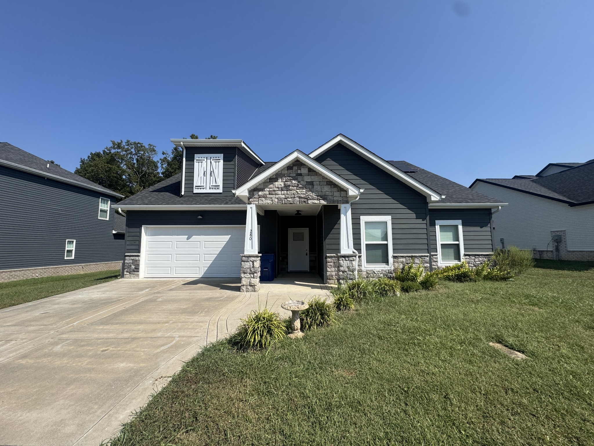 Photo of Listing #3302492