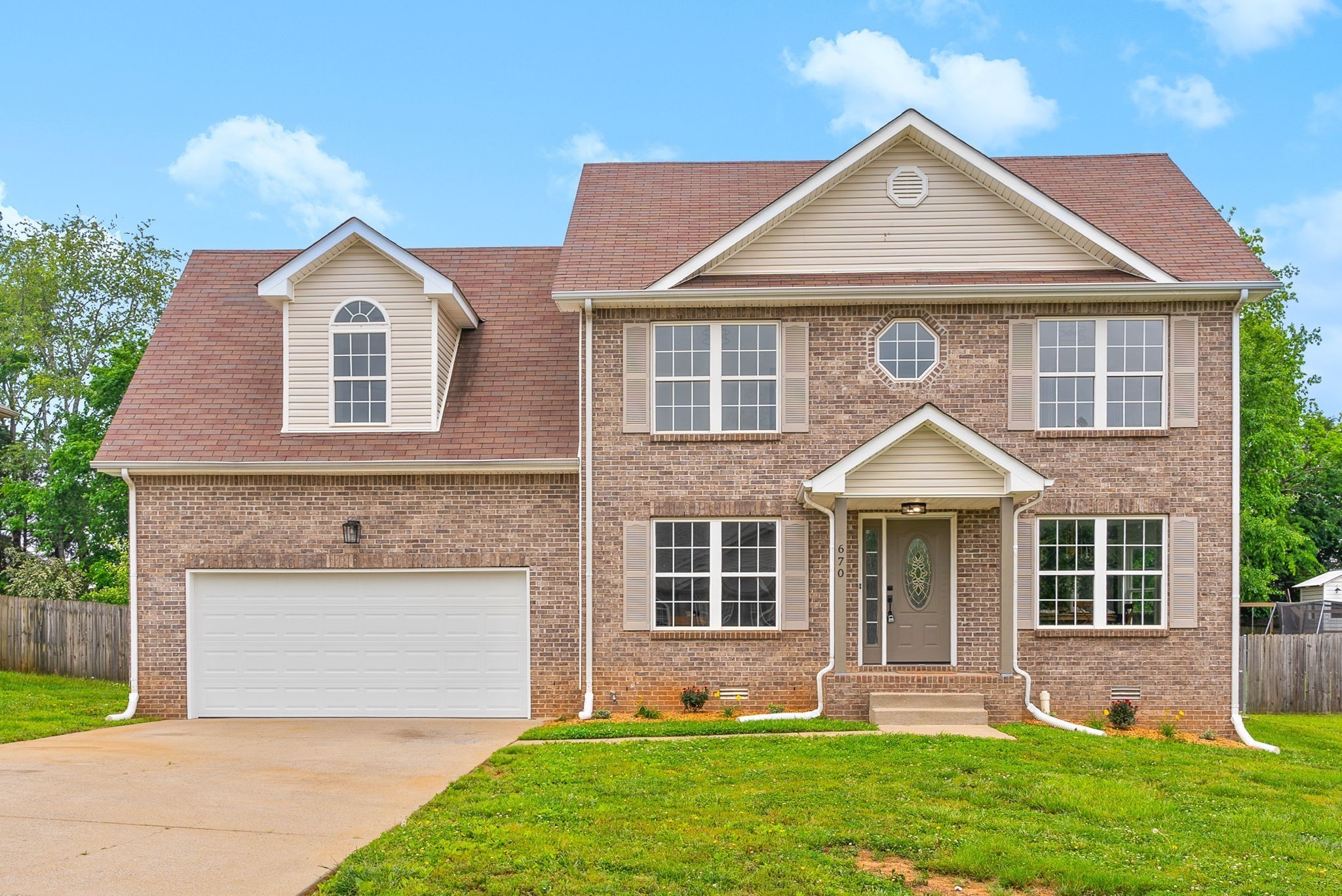 Photo of Listing #3302552