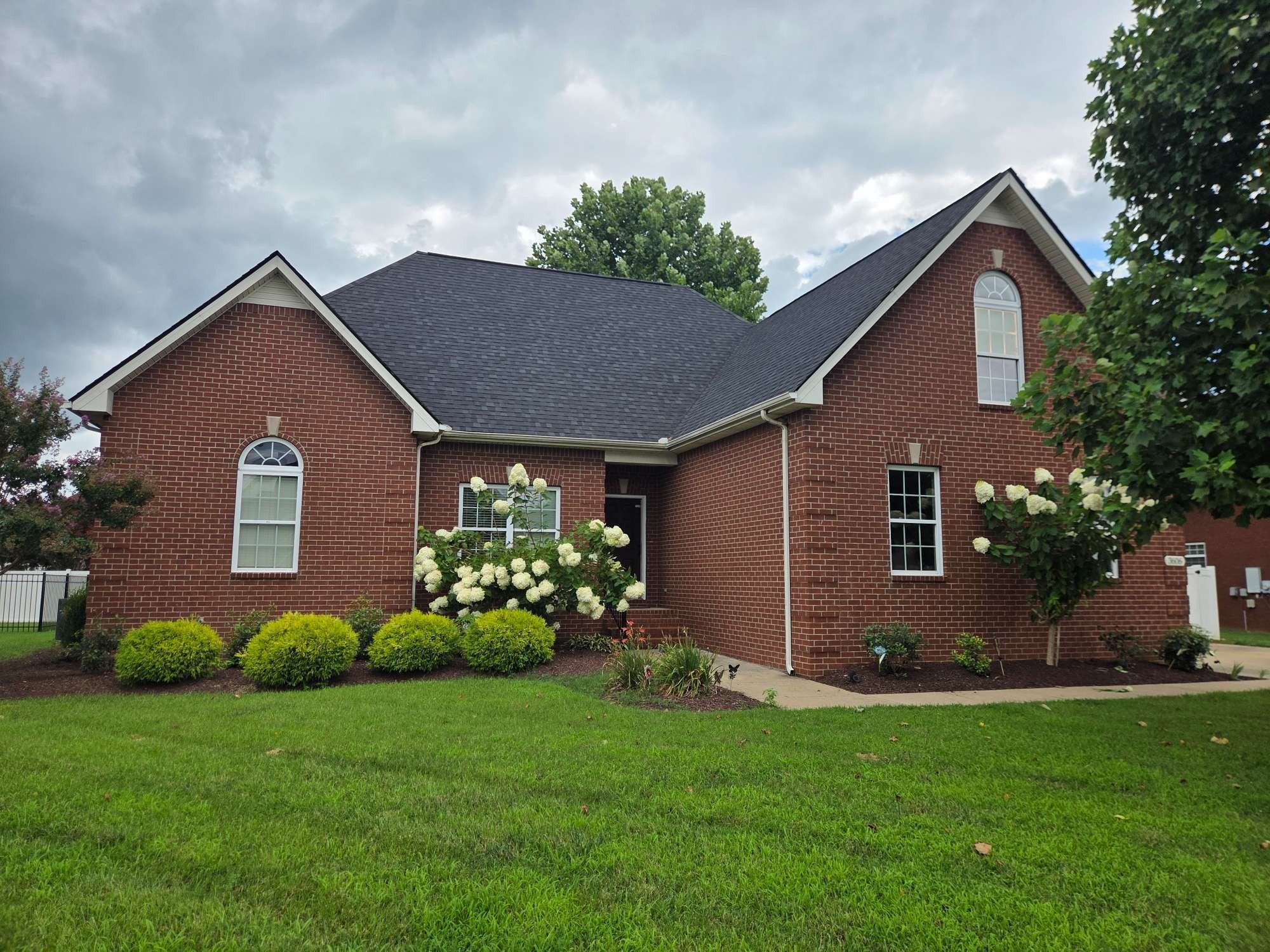 Photo of Listing #3305550