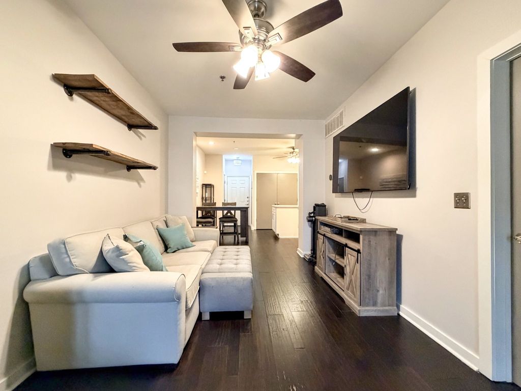 1803 Broadway 125, Nashville
