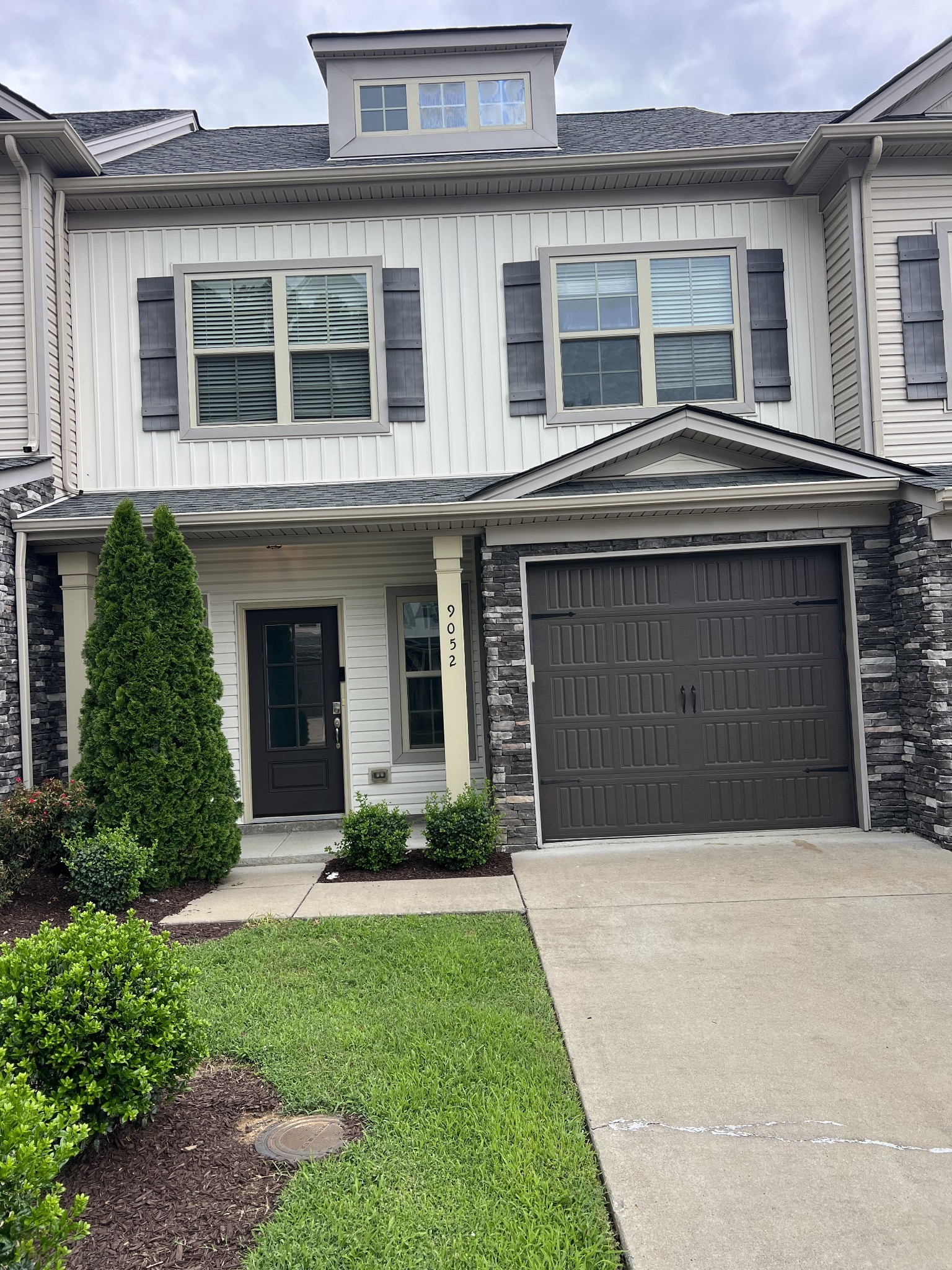 Photo of Listing #3307310