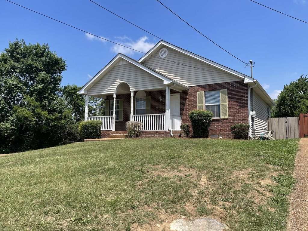 428 Newton Ct, Nashville