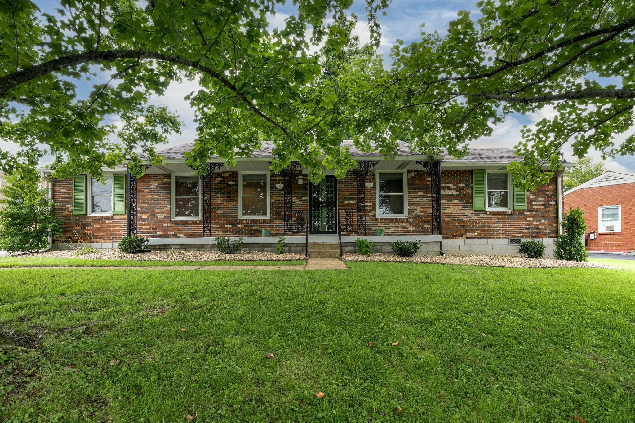 Photo of Listing #3309209