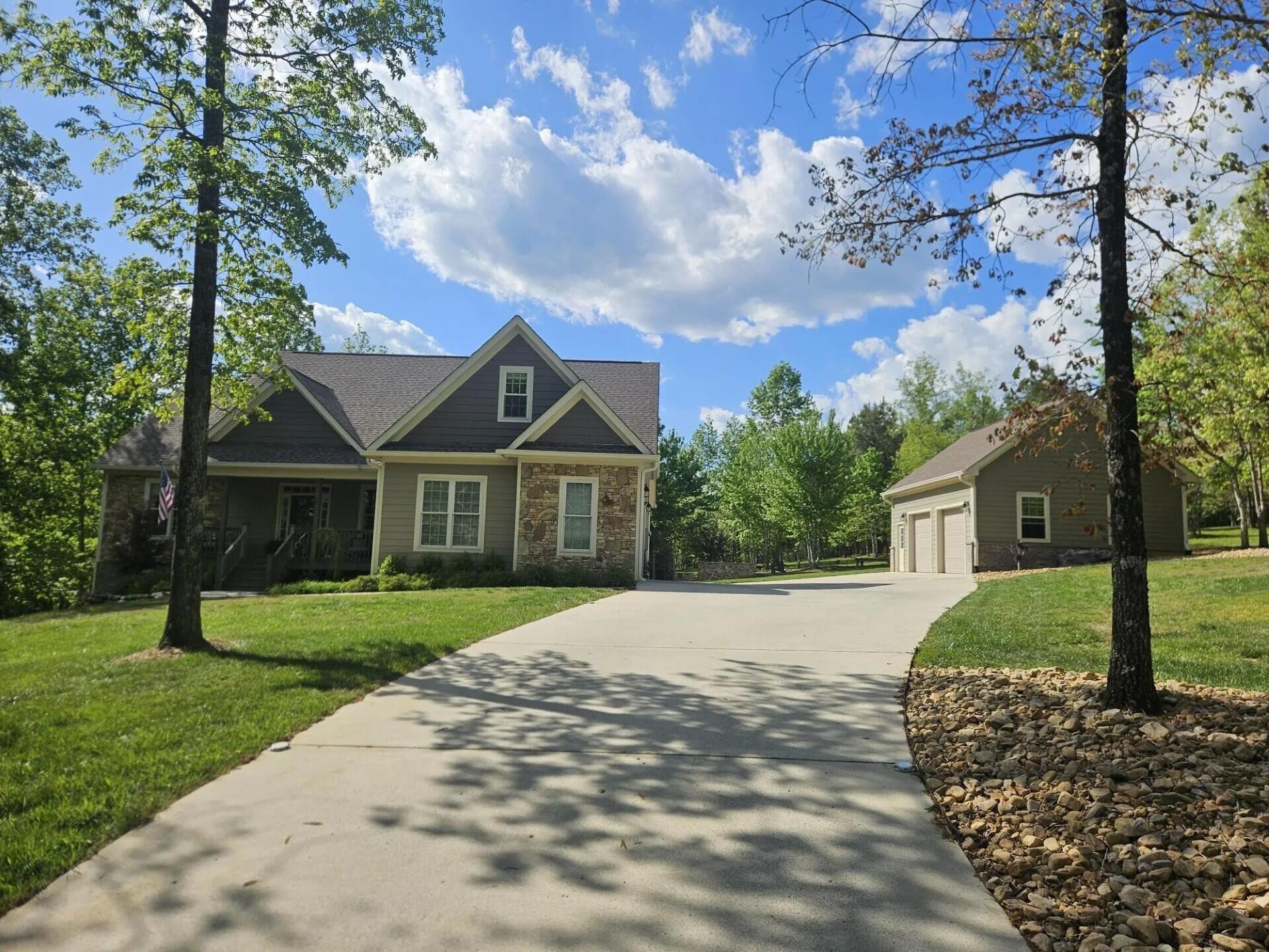 Photo of Listing #3311736
