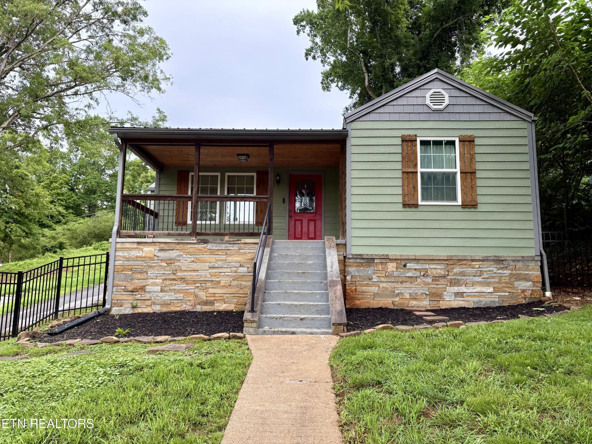 Photo of Listing #3312575
