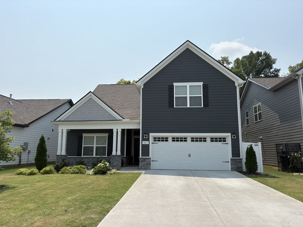 5823 Bear Trl, Rockvale