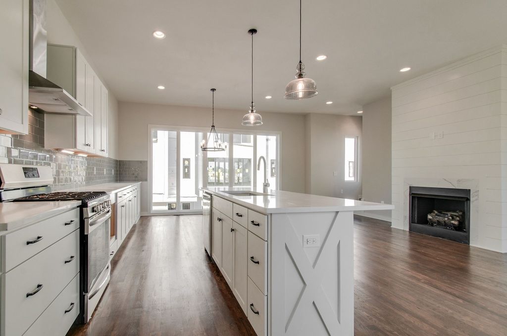227 Oceola Ave 4, Nashville