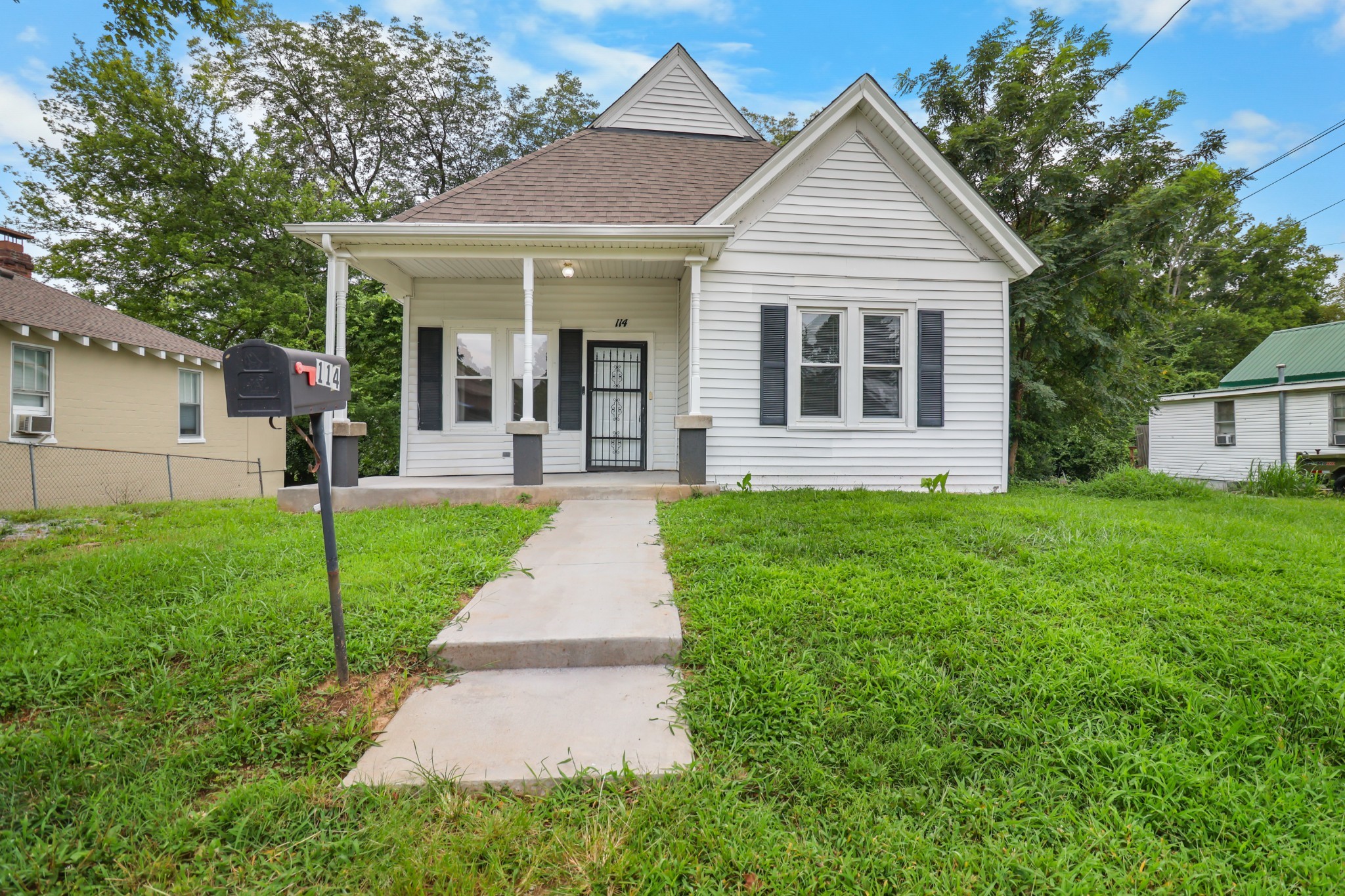 Photo for MLS 3319720 in 114 Emory St Clarksville, TN - 37040