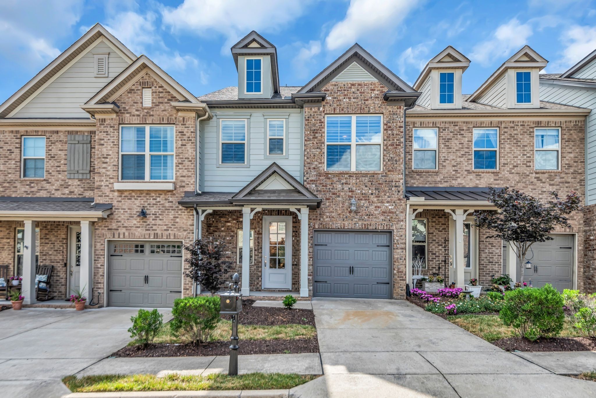 Photo of Listing #3320372