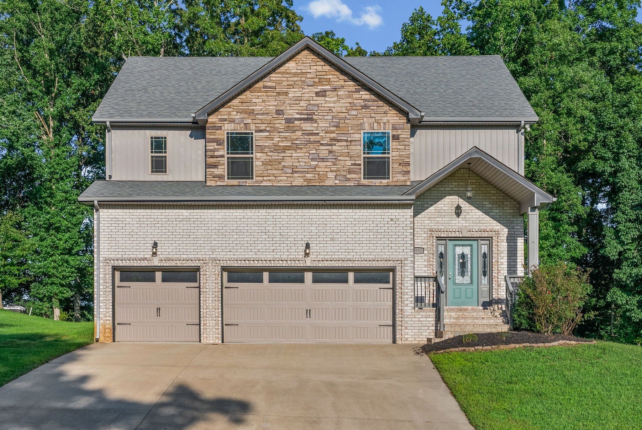 Photo of Listing #3336011
