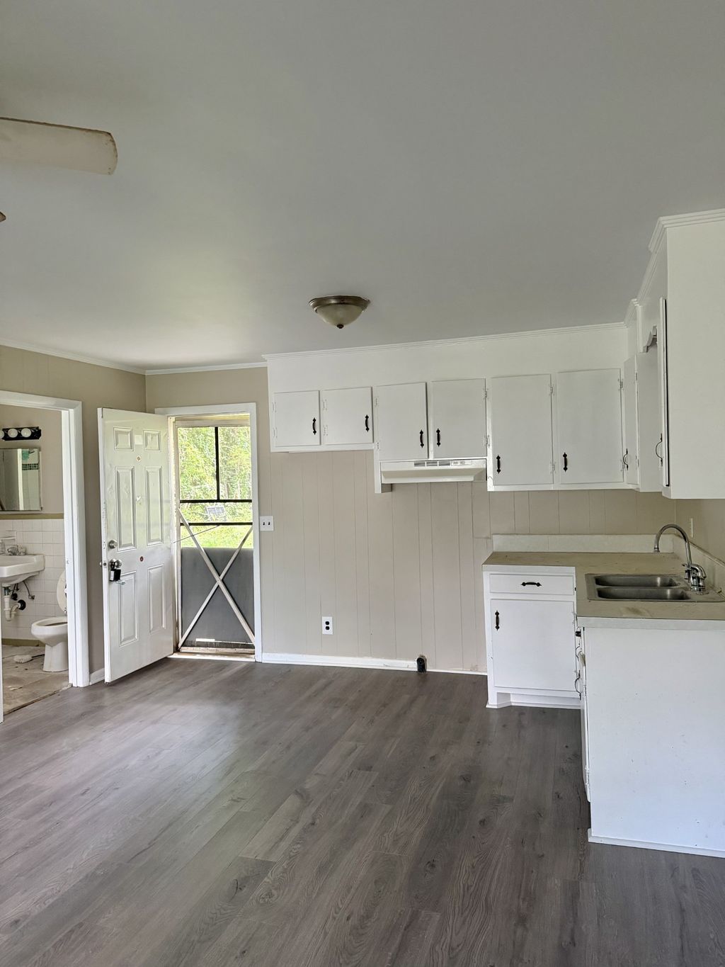 915 Sloan St, Murfreesboro