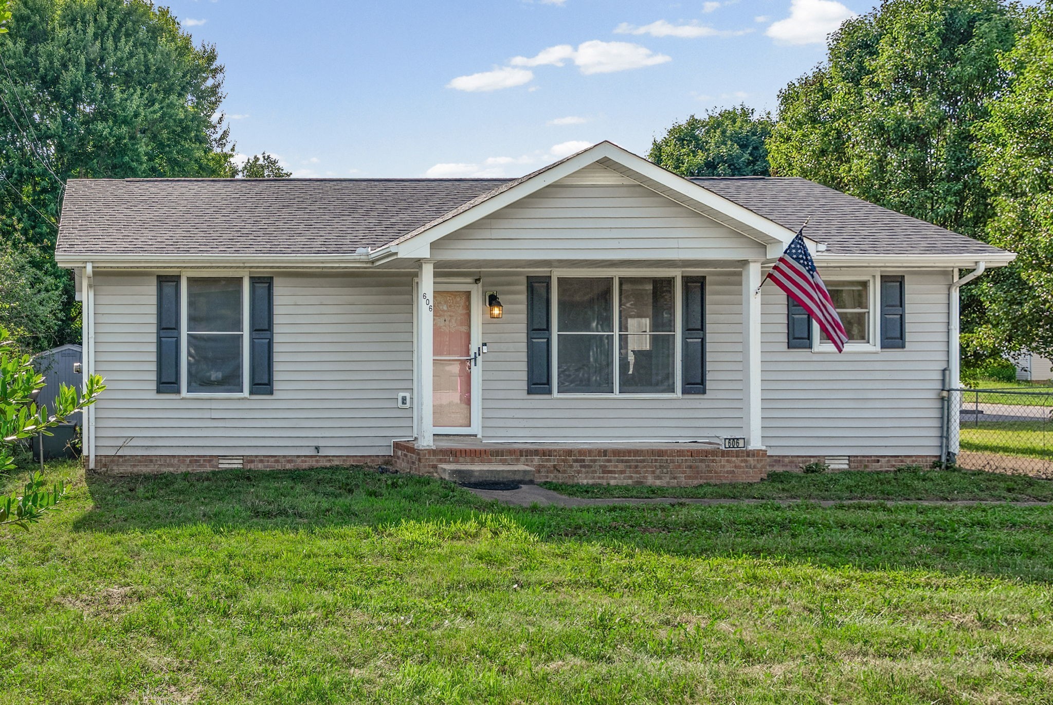 Home for sale in 606 Joshua Dr Clarksville, TN