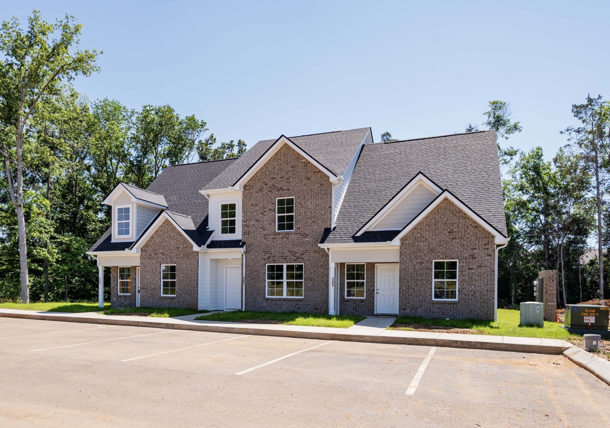 Photo of Listing #3512528