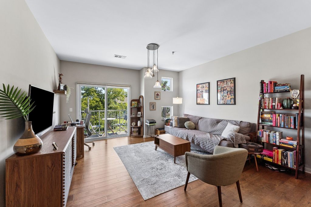 1122 Litton Ave 319, Nashville