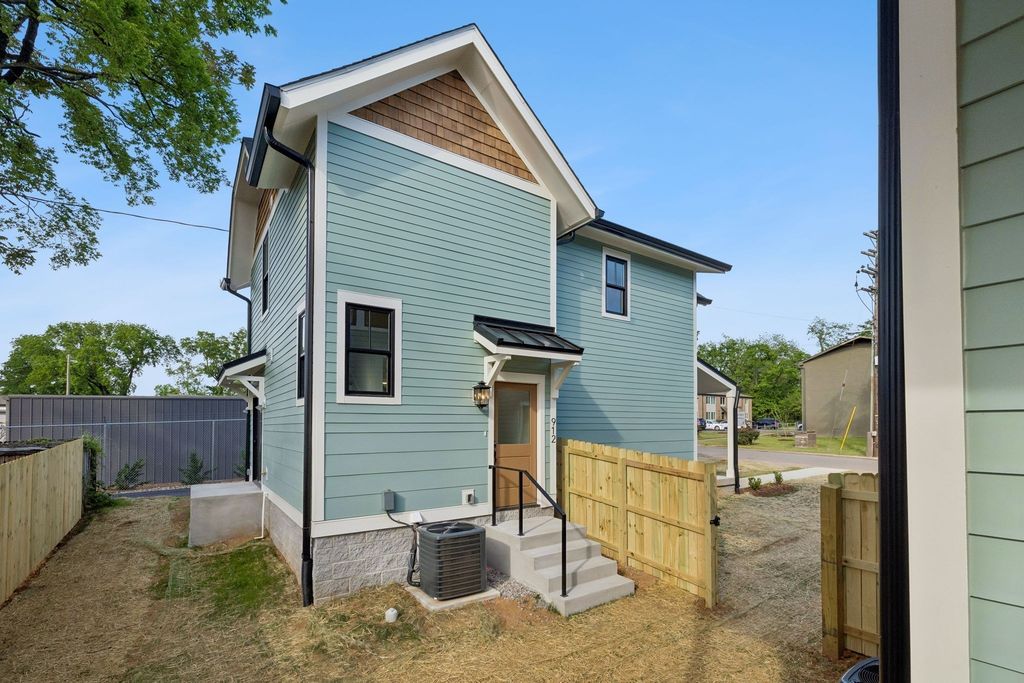 912 N 12th St, Nashville