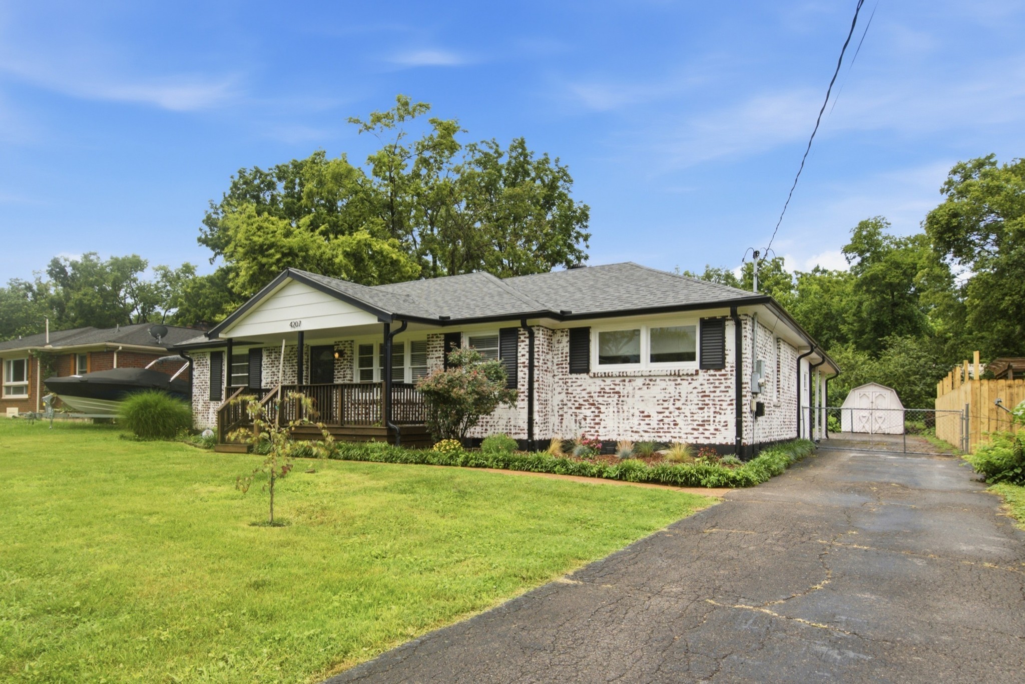 Photo of Listing #3513789