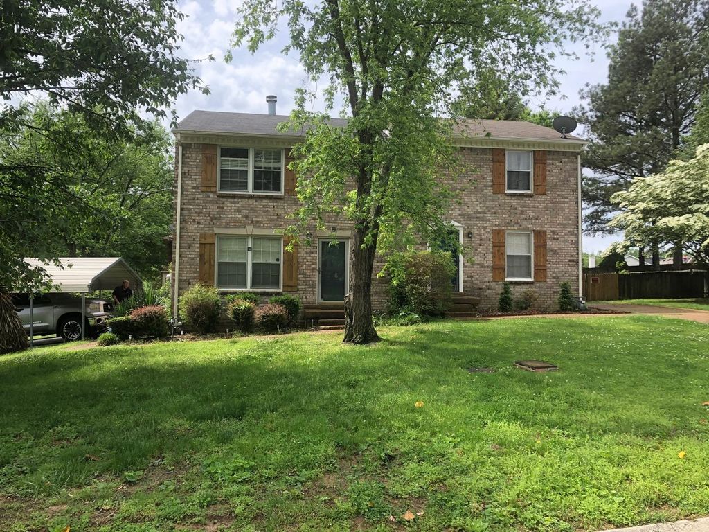 906 Hammack Dr, Nashville