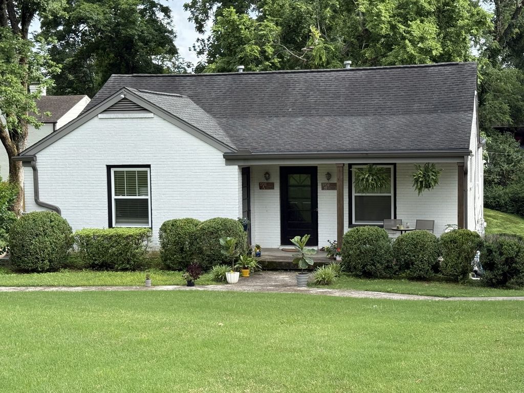 3703 Woodmont Blvd Uppera, Nashville